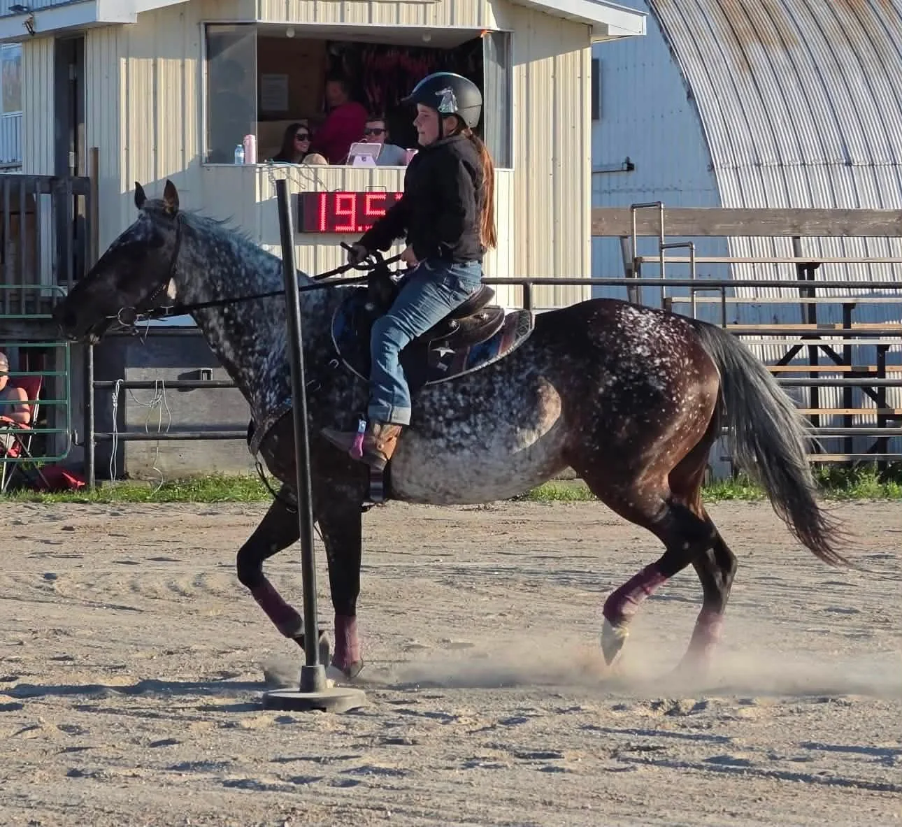 Annabelle Ménard riding