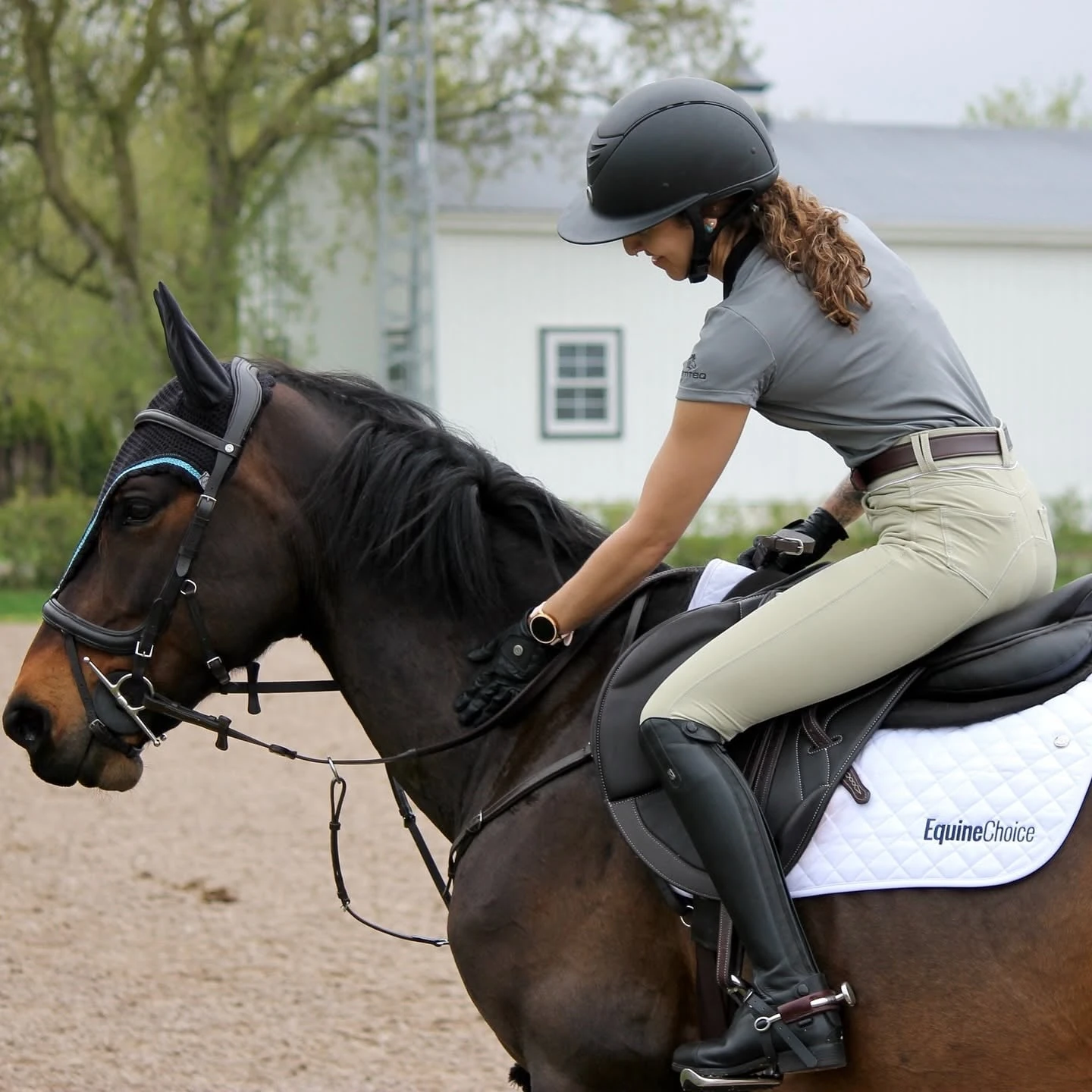Adaptive equestrian rider